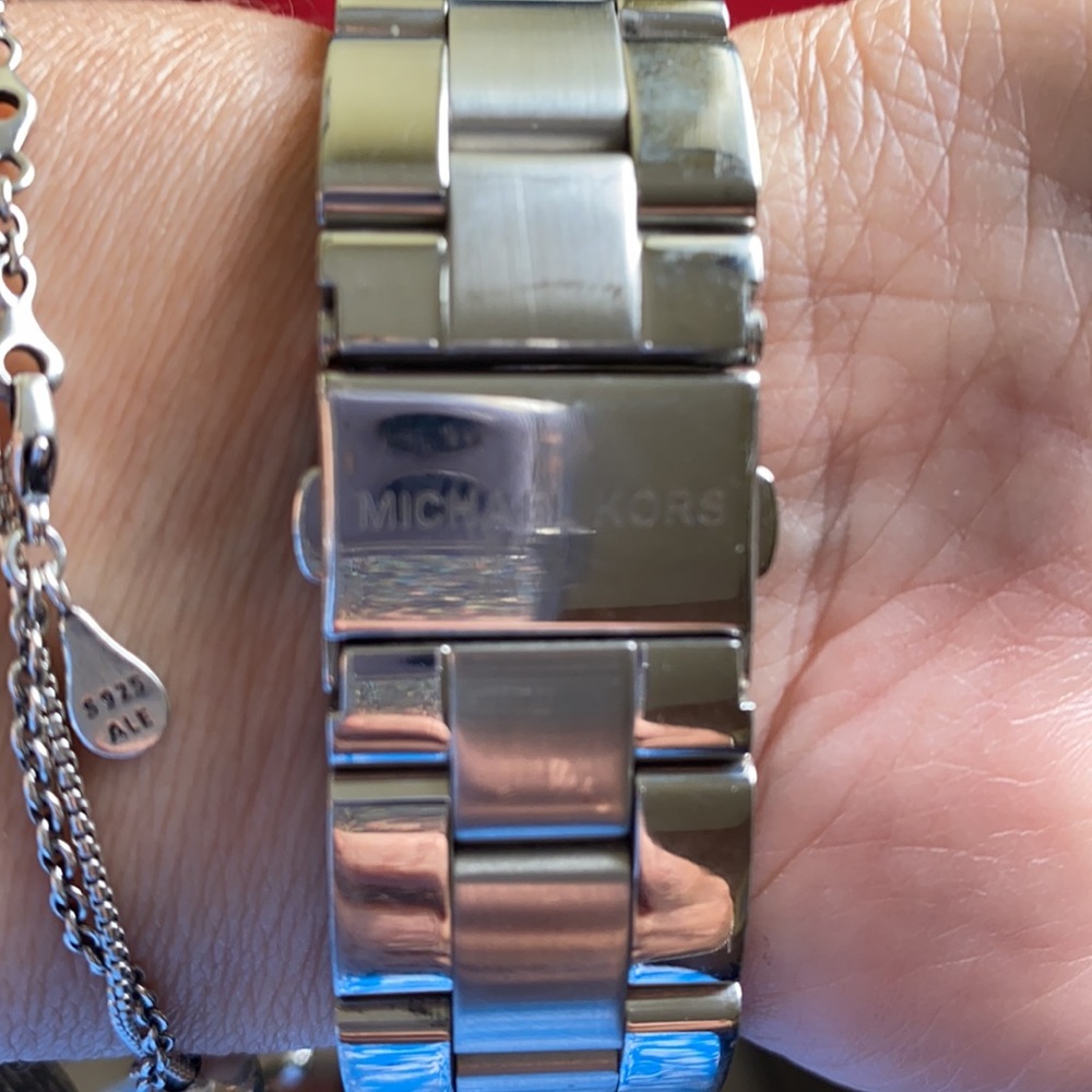 Watch - Picture 5 of 7